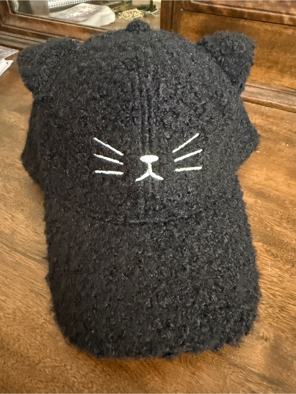 David & Young Black Cat Hat